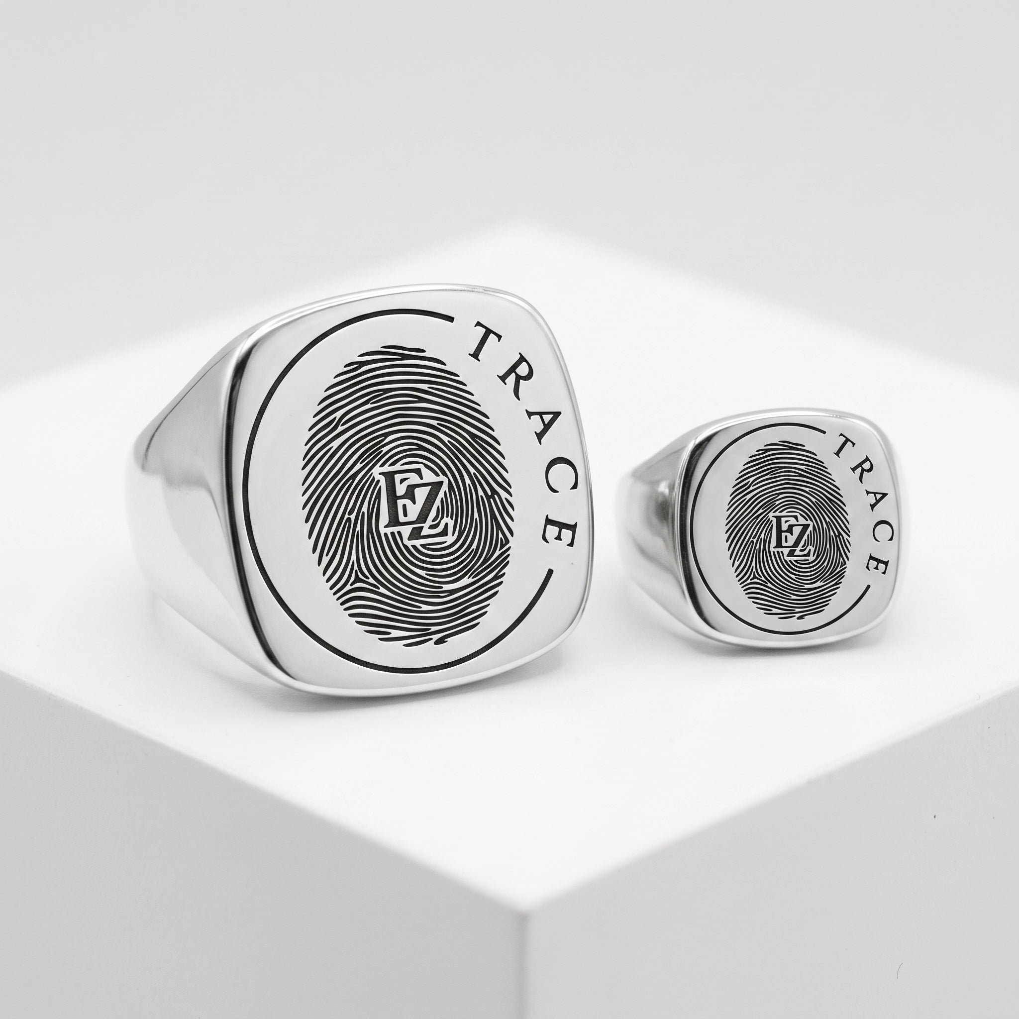 The Duo Trace Signet Ring