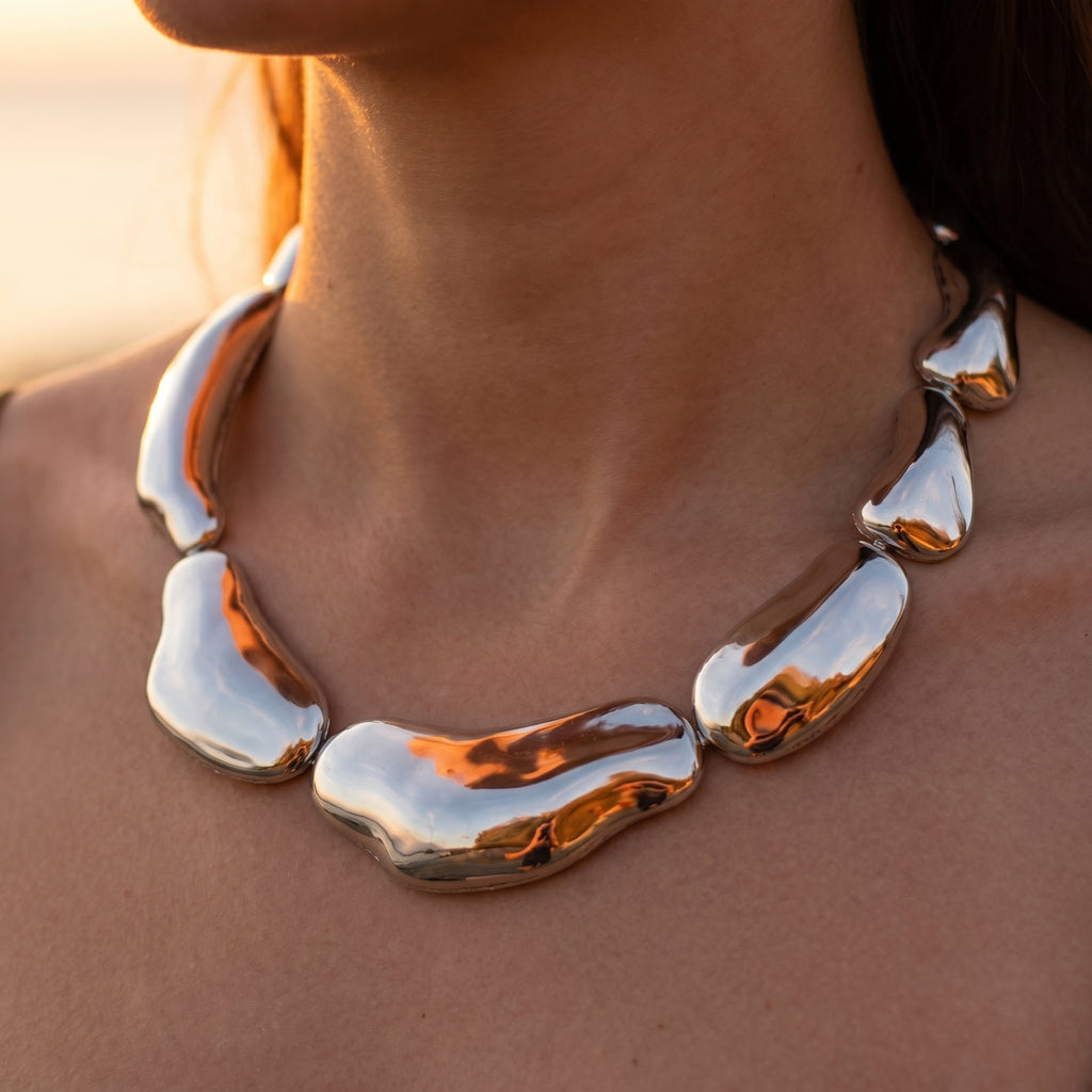The Mercury Link Collar